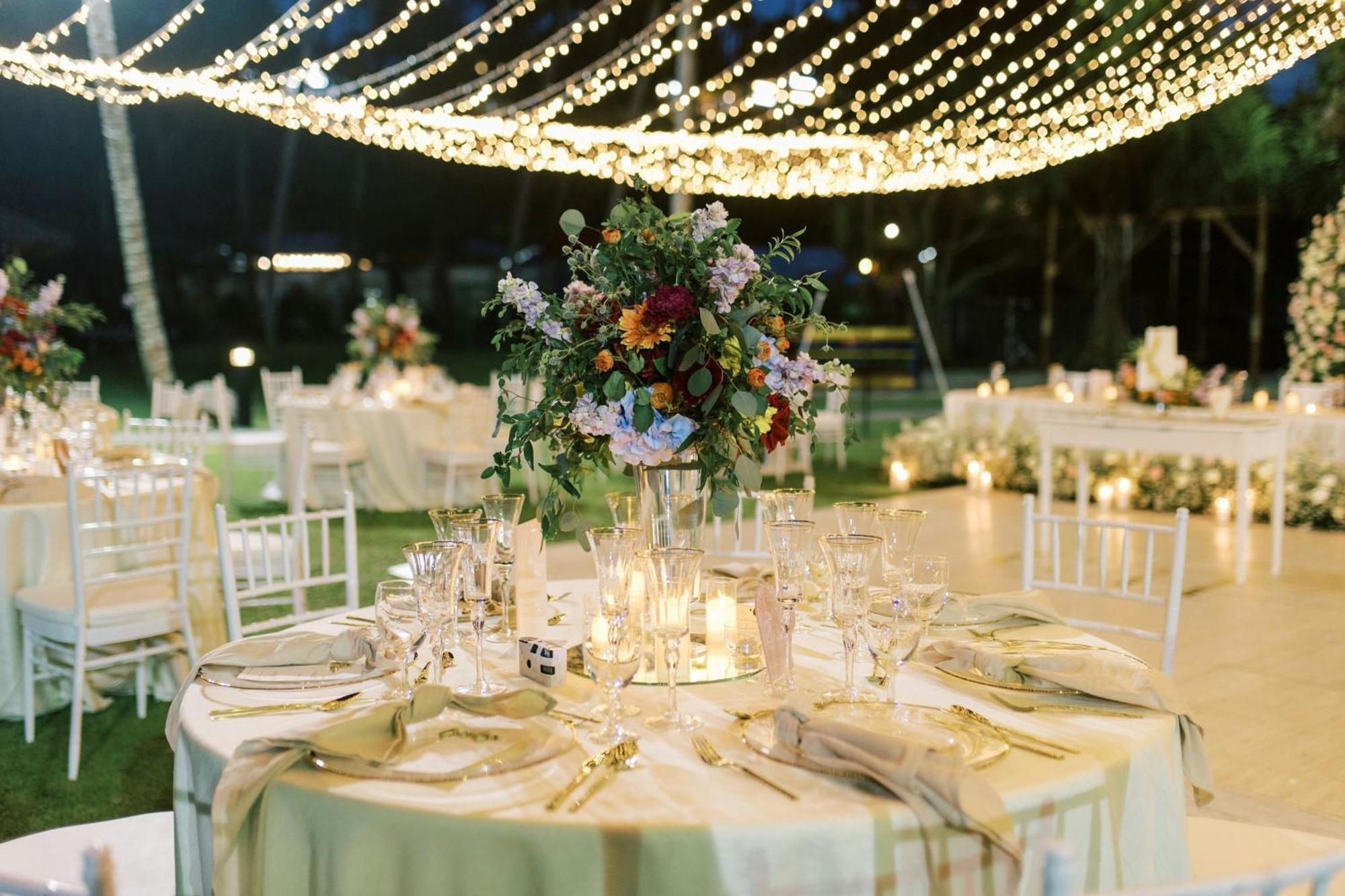 Phuket Marriott Resort & Spa, Merlin Beach Patong Exterior foto A wedding reception